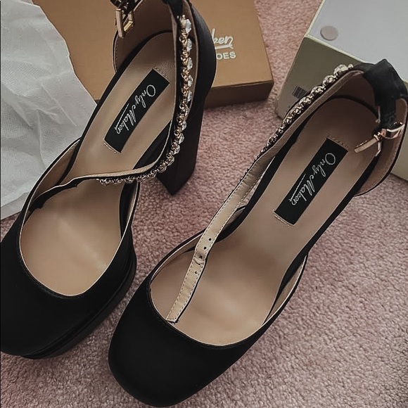 Black Silk-like Rhinestone Platform Chunky High Heels Pumps - Picture 2 of 7